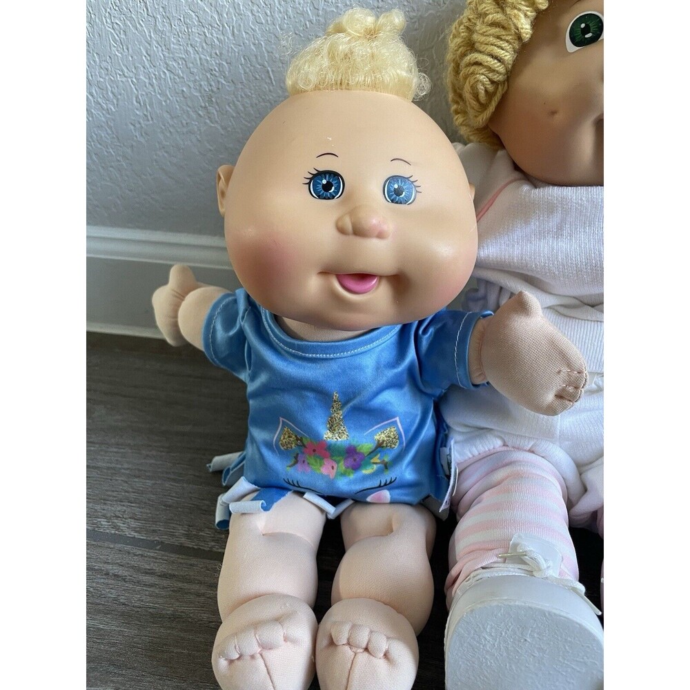 1982 cabbage patch doll Hong Kong Green Eyes Blonde With Sister 2015 EUC - Picture 11 of 14